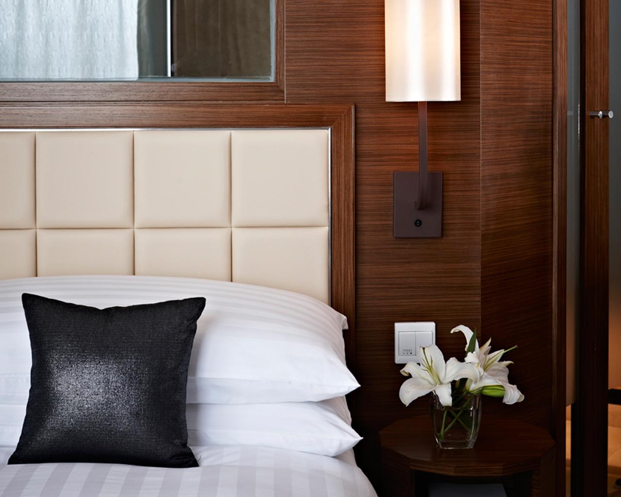 Dorsett Kwun Tong, Hong Kong Hotel Exterior photo
