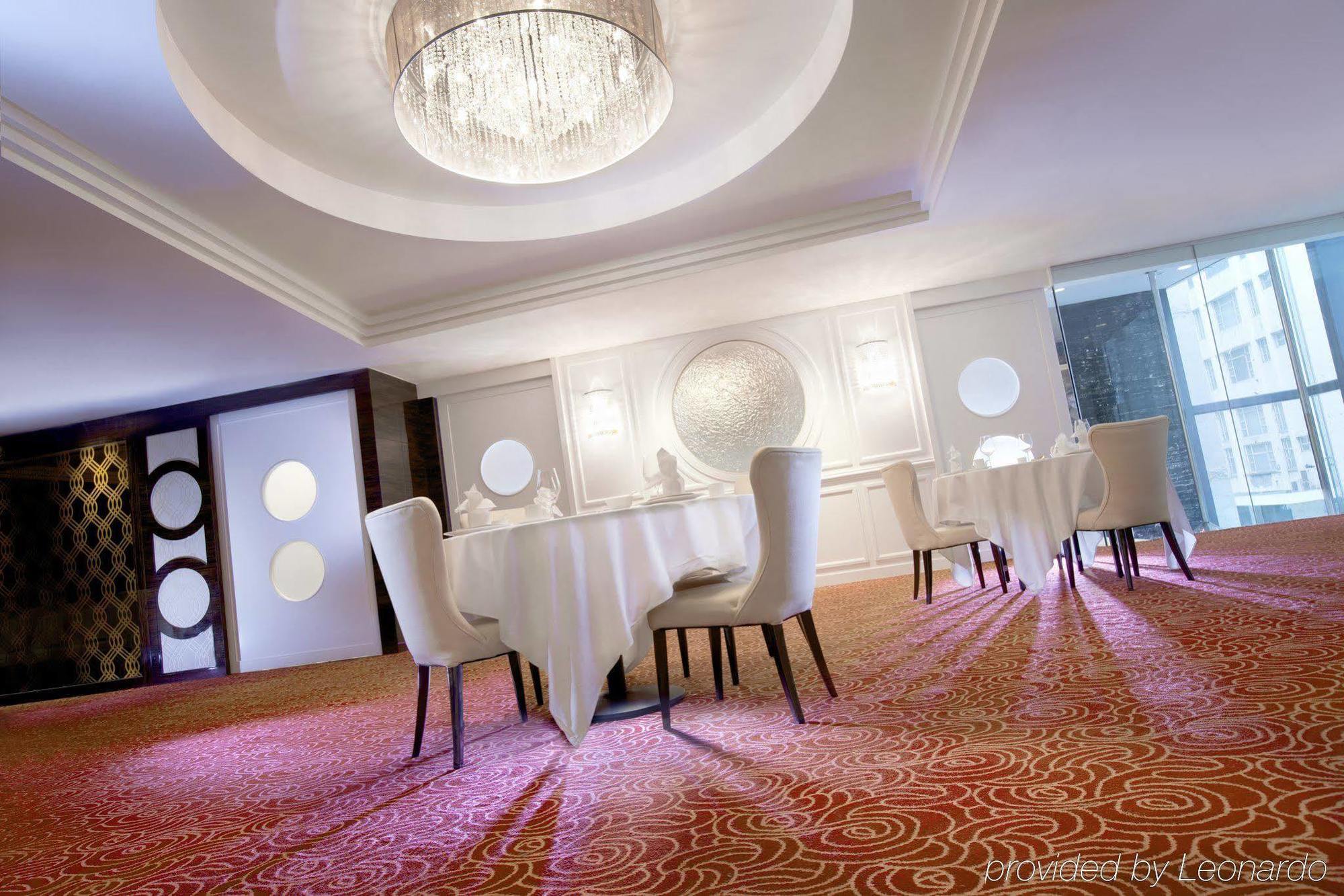 Dorsett Kwun Tong, Hong Kong Hotel Exterior photo